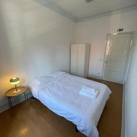 Residencial Sky Lounge بيت شباب Lisboa