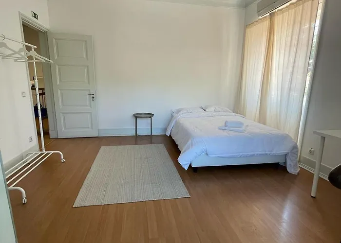 Residencial Sky Lounge Hostel