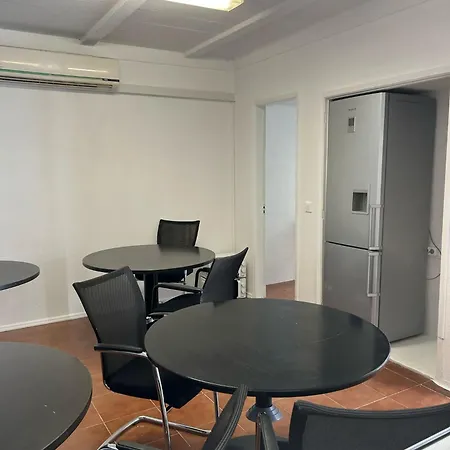 Hostel Residencial Sky Lounge *