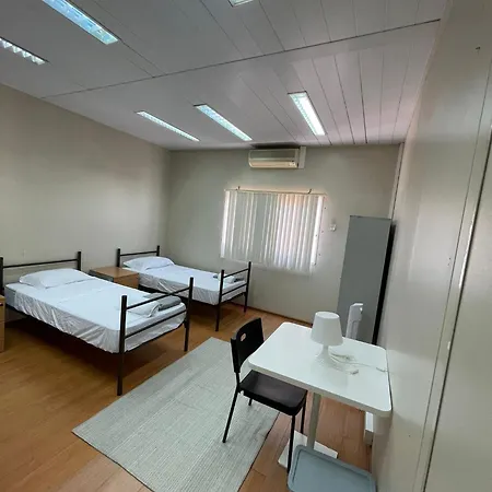 Residencial Sky Lounge Hostel